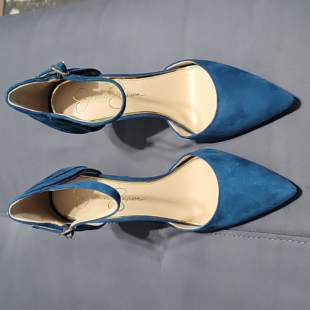 Jessica Simpson  Carlette heels, size 7.5, teal, suede. New with box.